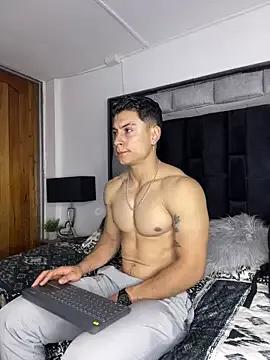 MR_MUSCLE on StripChat 