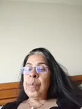 NakedMILFx — Steiptease