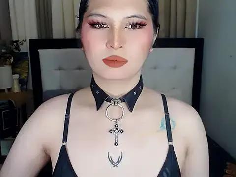 NaomiSmall — Freechat on StripChat