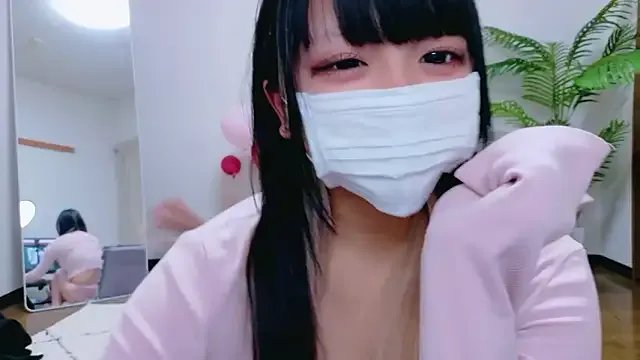 Nyan_love_ch on StripChat 