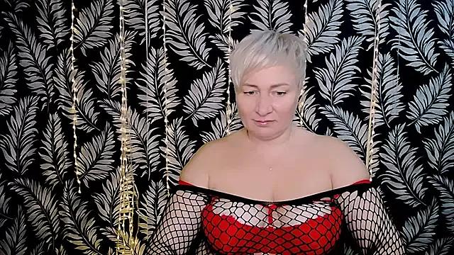 Olivia_playful — Sexual talk, caresses, topless