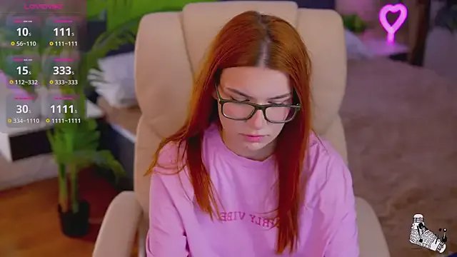 RedShinee on StripChat