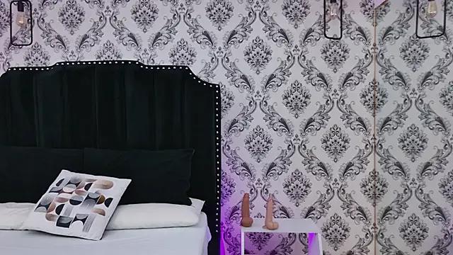 SaaraBrown on StripChat 