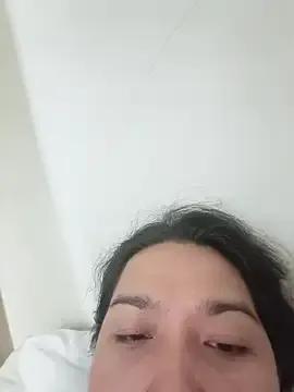 sara_kimoo on StripChat 