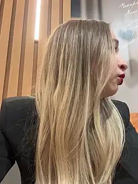 SashaCatt — Naked + Masturbate