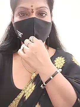 shivani27 — Gold chain