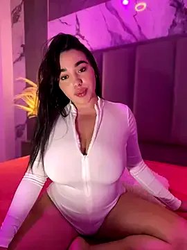 SofiaWildee on StripChat