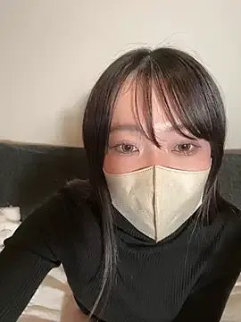 suuchan_v on StripChat 