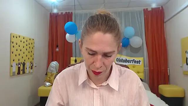 TessaDaybreak on StripChat 