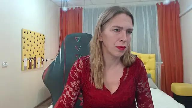 TessaDaybreak on StripChat 