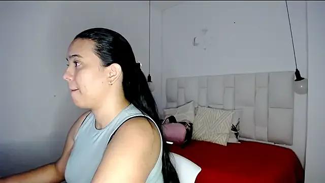 tiffany__pink on StripChat 