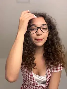 uniquerossie on StripChat