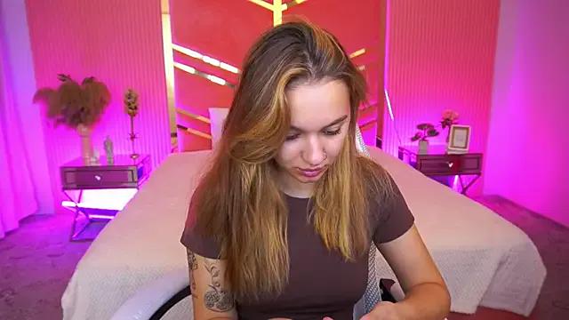 UrMuseOn on StripChat 