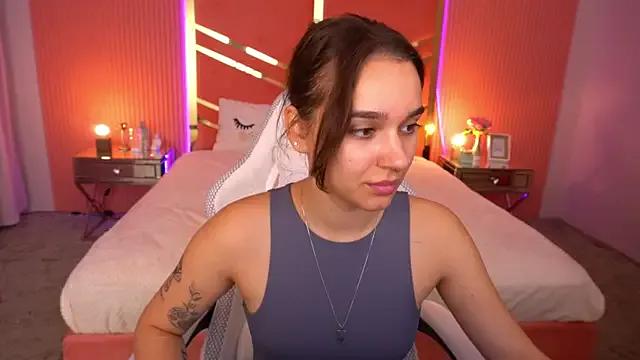 UrMuseOn on StripChat 