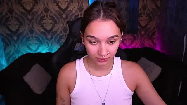 UrMuseOn on StripChat 