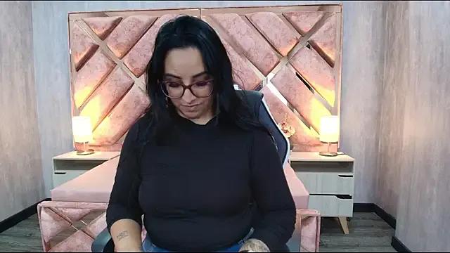 VELVETTRED on StripChat 