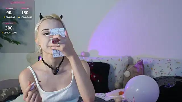 vivi_uwu on StripChat 
