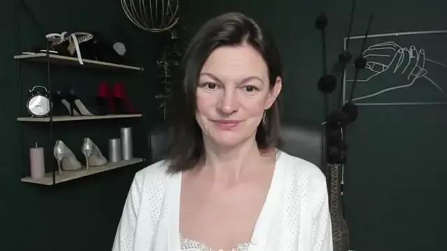 VivianWILD on StripChat 