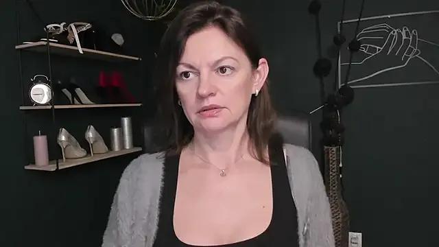 VivianWILD on StripChat 