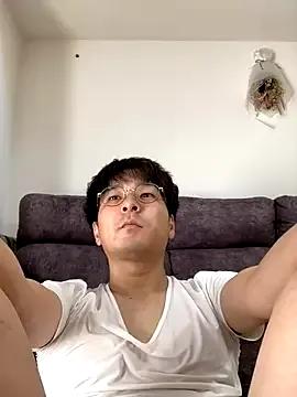 yuuki8910 — Freechat on StripChat