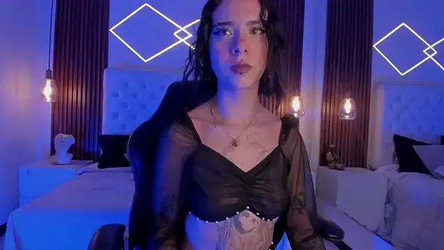 ZamabyCrucie on StripChat 